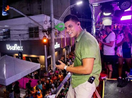 carnaval sabado 12 Easy Resize.com