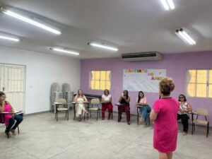 E muito importante vir em busca de informacao porque e atraves dela que a gente se conhece e se cuida diz moradora durante palestra do Outubro Rosa no CIAM em Juazeiro 1 Easy Resize.com