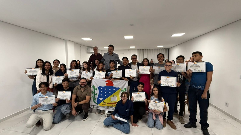 Juazeiro Pelo Mundo 2026 Prefeitura lanca nova edicao do programa e entrega certificados aos intercambistas de 2025 3 Easy Resize.com