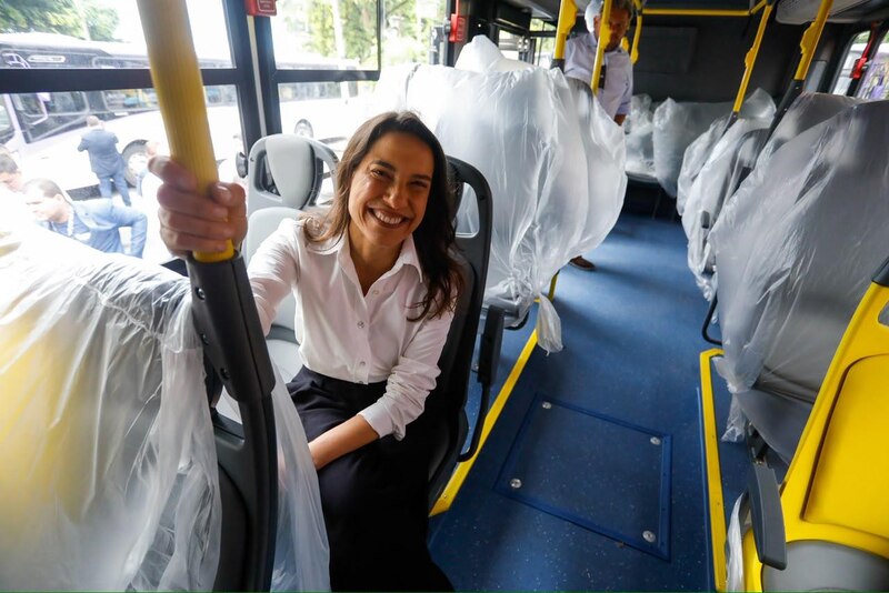 Raquel Lyra entrega novos 40 ônibus e avança na renovação da frota do transporte na Região Metropolitana do Recife 1 Foto Miva Filho Secom 7 4 Easy Resize.com